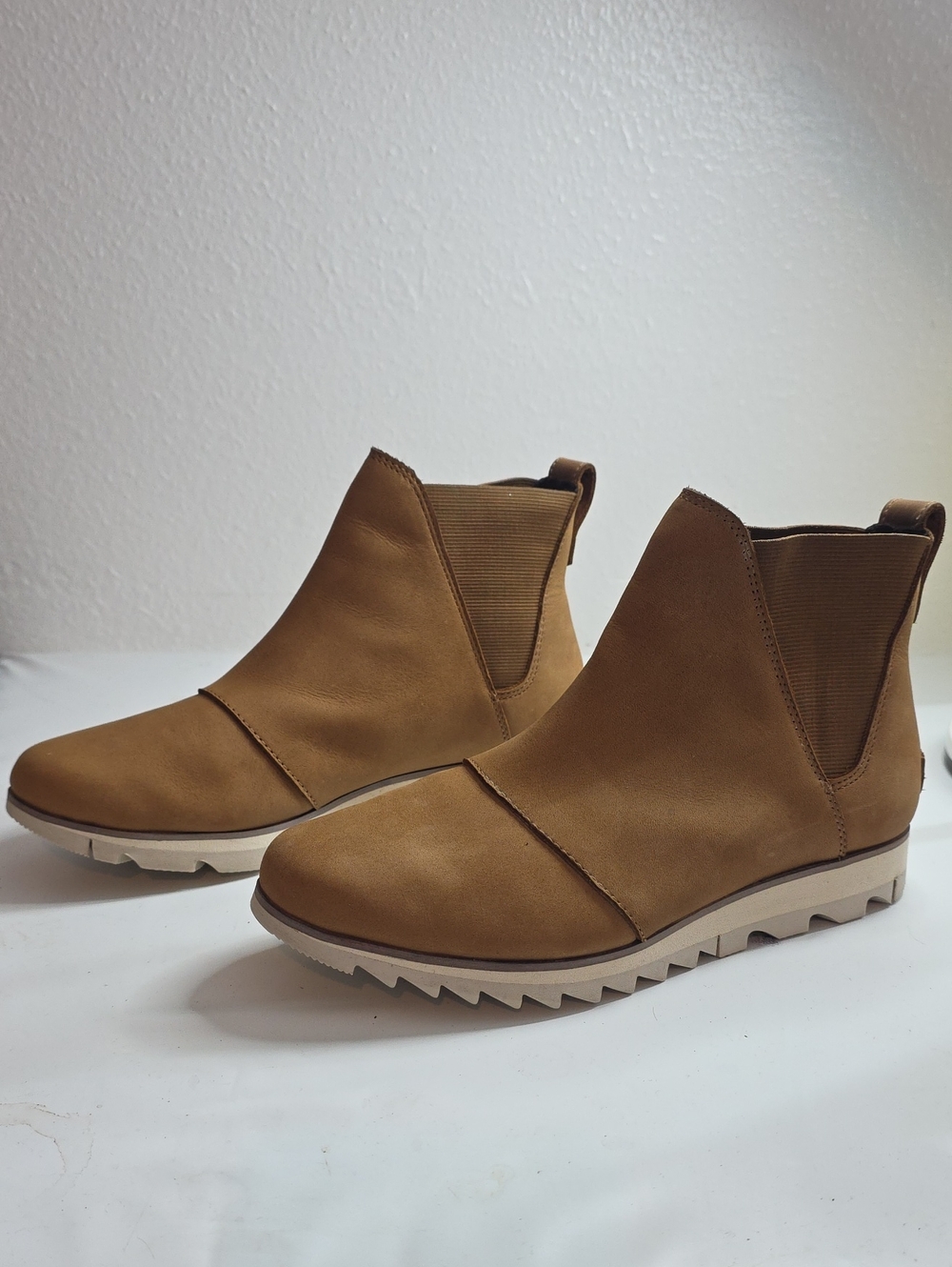 SOREL HARLOW CHELSEA WATERPROOF LEATHER BOOTIES LADIES 9 WORN ONCE VGUC HOT